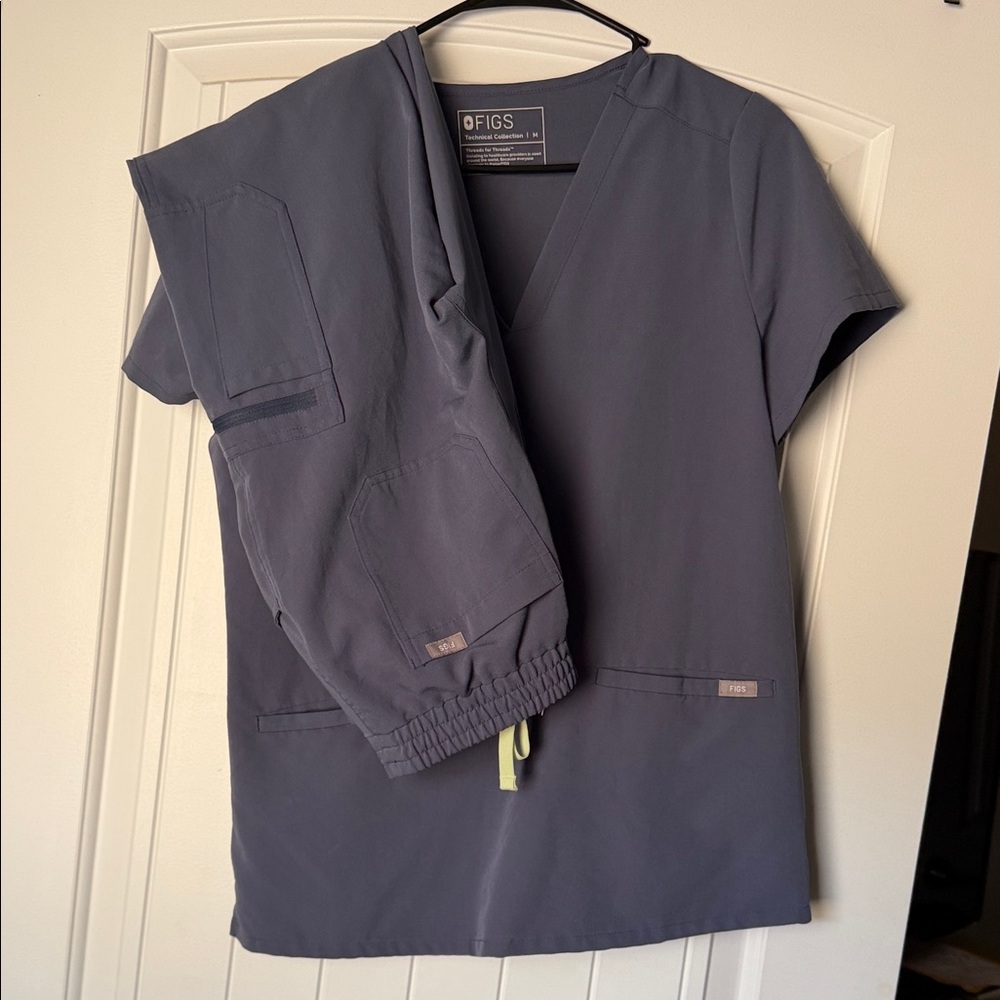 Figs Women's Top in Dark Gray